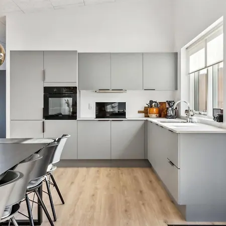 Constance - 900m From The Sea By Interhome *