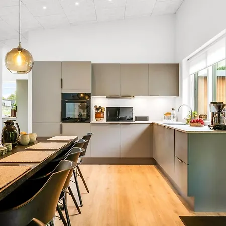 Constance - 900m From The Sea By Interhome Semesterbostad